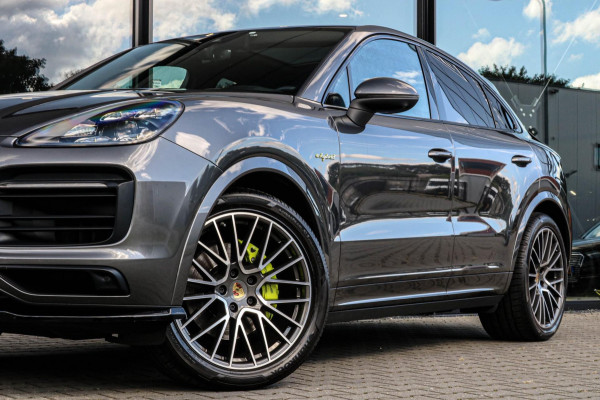 Porsche Cayenne Coupé 3.0 E-Hybrid - MATRIX - PANO - SPORT CHRONO - COMFORTSTOELEN
