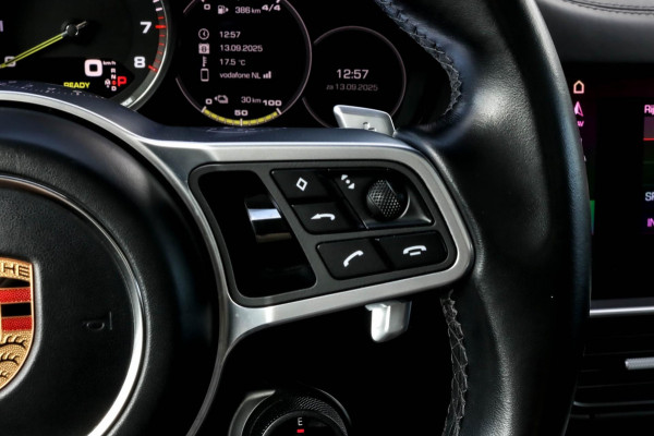 Porsche Cayenne Coupé 3.0 E-Hybrid - MATRIX - PANO - SPORT CHRONO - COMFORTSTOELEN