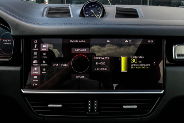 Porsche Cayenne Coupé 3.0 E-Hybrid - MATRIX - PANO - SPORT CHRONO - COMFORTSTOELEN