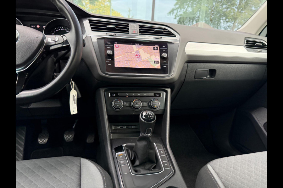 Volkswagen Tiguan 1.5 TSI Comfortline - Navi - Climate - Cruise - Parkeerhulp - Org.NL Volkswagen Tiguan 1.5 TSI Comfortline - Navi - Climate - Cruise - Parkeerhulp - Org.NL
