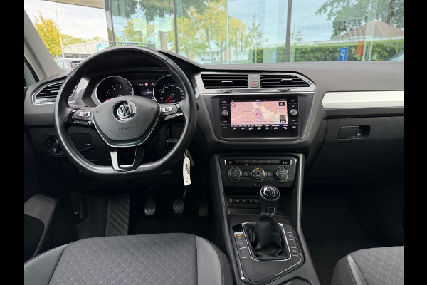 Volkswagen Tiguan 1.5 TSI Comfortline - Navi - Climate - Cruise - Parkeerhulp - Org.NL Volkswagen Tiguan 1.5 TSI Comfortline - Navi - Climate - Cruise - Parkeerhulp - Org.NL