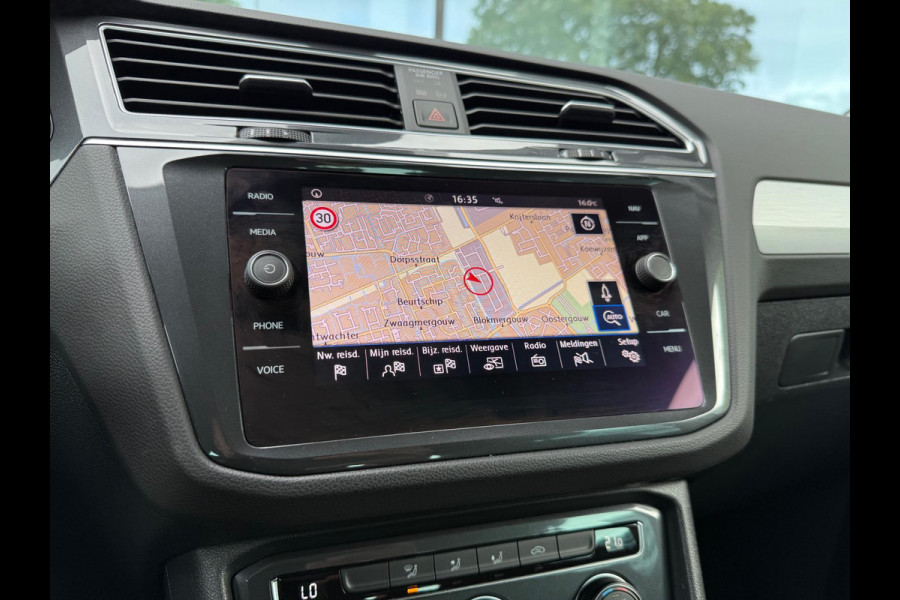 Volkswagen Tiguan 1.5 TSI Comfortline - Navi - Climate - Cruise - Parkeerhulp - Org.NL Volkswagen Tiguan 1.5 TSI Comfortline - Navi - Climate - Cruise - Parkeerhulp - Org.NL