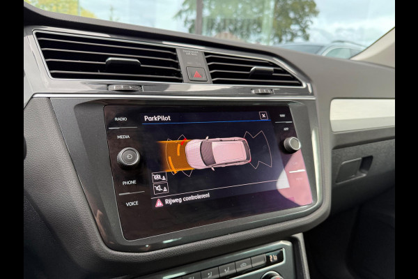 Volkswagen Tiguan 1.5 TSI Comfortline - Navi - Climate - Cruise - Parkeerhulp - Org.NL Volkswagen Tiguan 1.5 TSI Comfortline - Navi - Climate - Cruise - Parkeerhulp - Org.NL