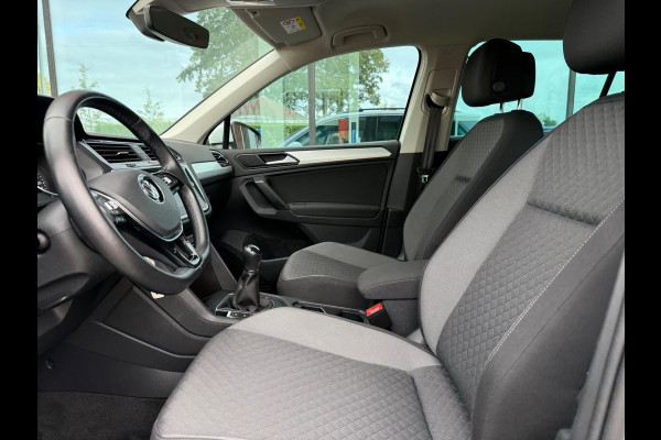 Volkswagen Tiguan 1.5 TSI Comfortline - Navi - Climate - Cruise - Parkeerhulp - Org.NL Volkswagen Tiguan 1.5 TSI Comfortline - Navi - Climate - Cruise - Parkeerhulp - Org.NL