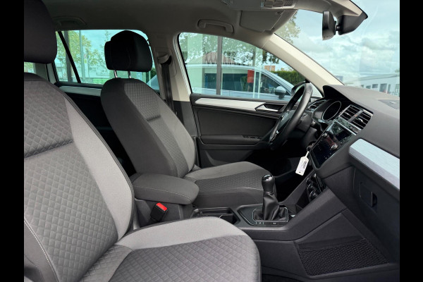 Volkswagen Tiguan 1.5 TSI Comfortline - Navi - Climate - Cruise - Parkeerhulp - Org.NL Volkswagen Tiguan 1.5 TSI Comfortline - Navi - Climate - Cruise - Parkeerhulp - Org.NL