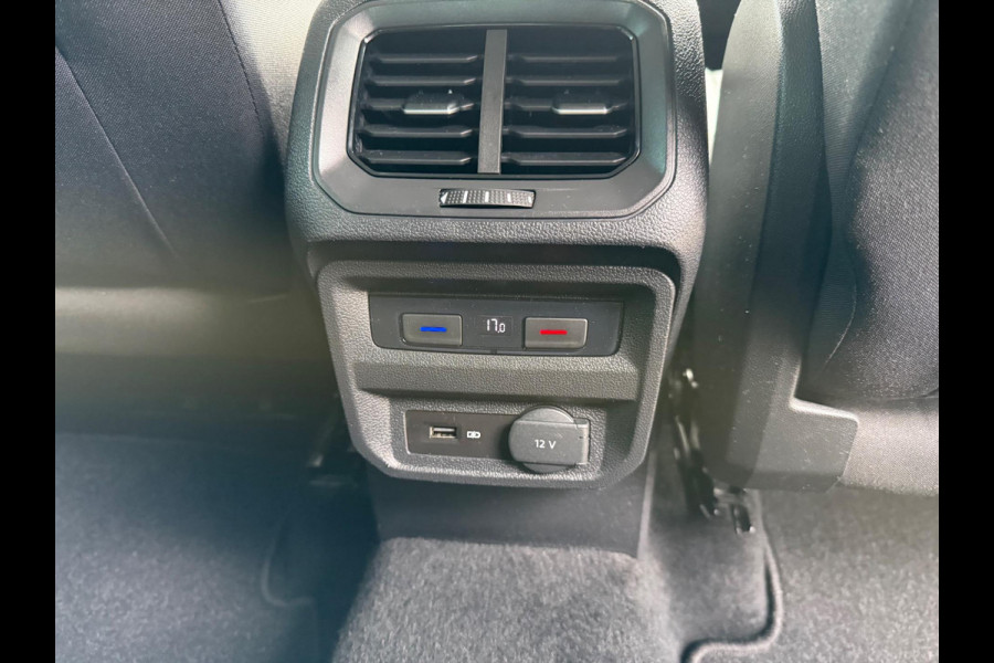 Volkswagen Tiguan 1.5 TSI Comfortline - Navi - Climate - Cruise - Parkeerhulp - Org.NL Volkswagen Tiguan 1.5 TSI Comfortline - Navi - Climate - Cruise - Parkeerhulp - Org.NL