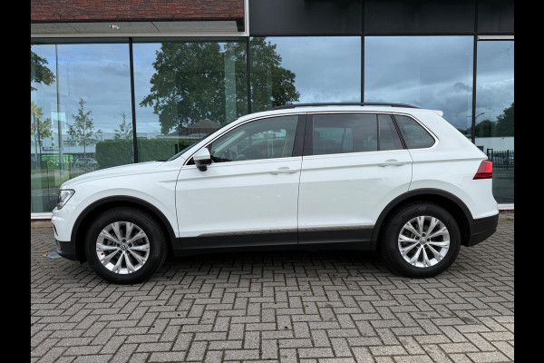 Volkswagen Tiguan 1.5 TSI Comfortline - Navi - Climate - Cruise - Parkeerhulp - Org.NL Volkswagen Tiguan 1.5 TSI Comfortline - Navi - Climate - Cruise - Parkeerhulp - Org.NL