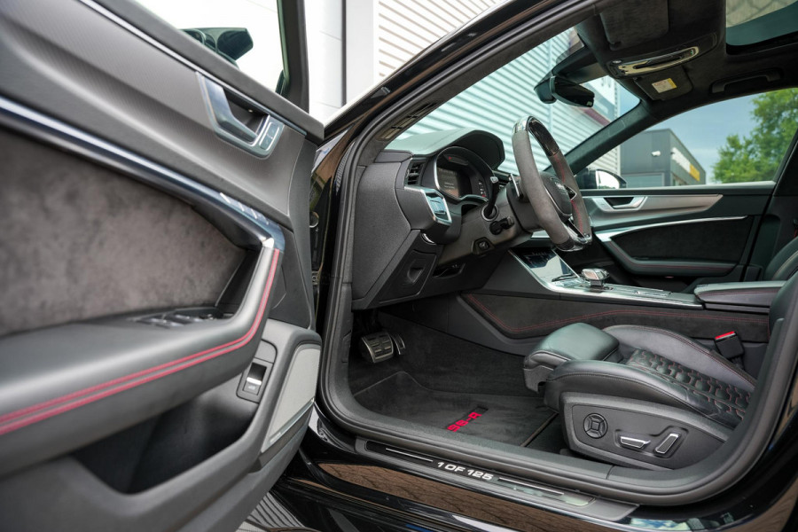 Audi A6 Avant RS 6 TFSI quattro ABT RS-R 1 of 125 Akrapovic Panodak Keramisch Stoelvent. B&O+ Eventuri 360 Camera 825 PK!