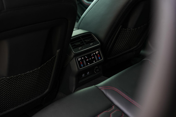 Audi A6 Avant RS 6 TFSI quattro ABT RS-R 1 of 125 Akrapovic Panodak Keramisch Stoelvent. B&O+ Eventuri 360 Camera 825 PK!