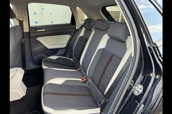 Volkswagen Polo 1.0 TSI 95pk Beats CarPlay Navigatie Stoelvw Leder 17 inch