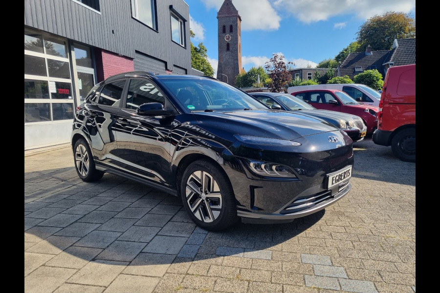 Hyundai Kona EV Premium 64 kWh