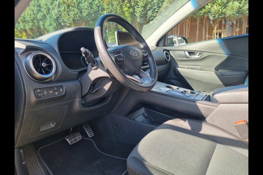 Hyundai Kona EV Premium 64 kWh
