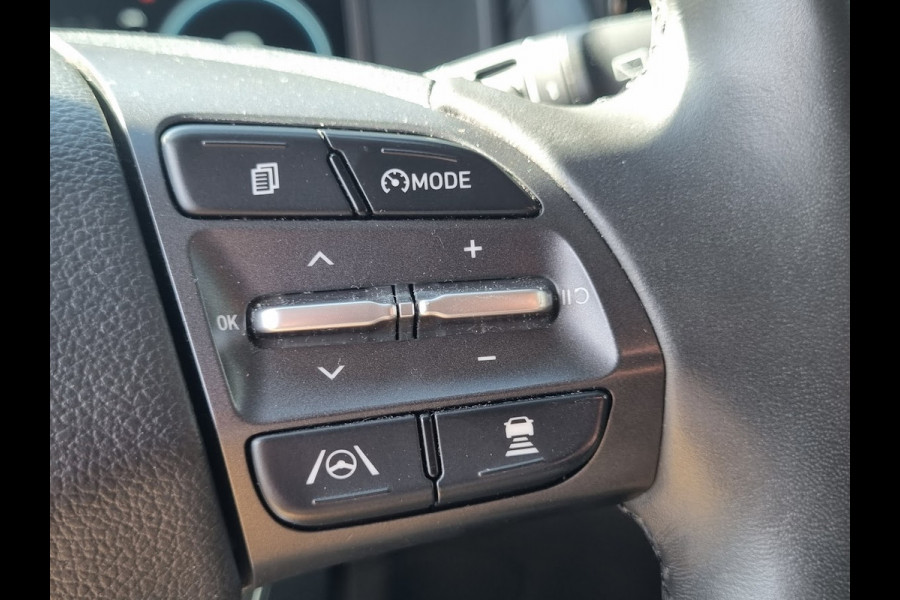 Hyundai Kona EV Premium 64 kWh