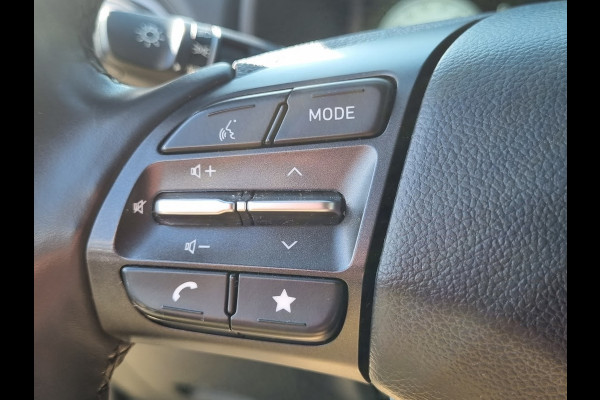 Hyundai Kona EV Premium 64 kWh