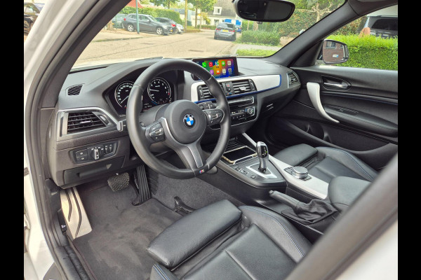 BMW 1-serie M Sport Ed CarPlay NAP LED GR Navi Automaat Black Panel Teller All weather M Velgen GARANTIE Rij-K 118i High Executive