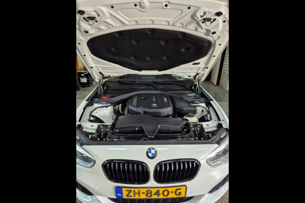 BMW 1-serie M Sport Ed CarPlay NAP LED GR Navi Automaat Black Panel Teller All weather M Velgen GARANTIE Rij-K 118i High Executive