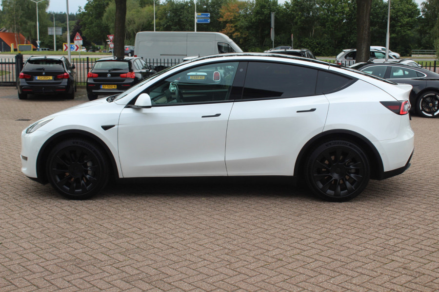 Tesla Model Y Long Range AWD 75 kWh / SoH 91.9% / Autopilot / Panoramadak / Camera / 20'' / Keyless / Leder / Dodehoek / Navigatie / Stoelverwarming