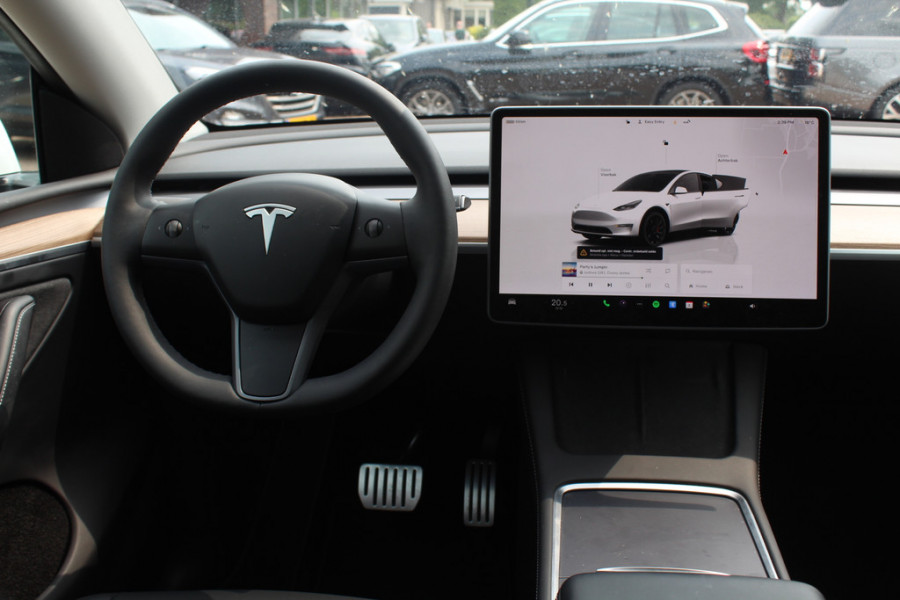Tesla Model Y Long Range AWD 75 kWh / SoH 91.9% / Autopilot / Panoramadak / Camera / 20'' / Keyless / Leder / Dodehoek / Navigatie / Stoelverwarming