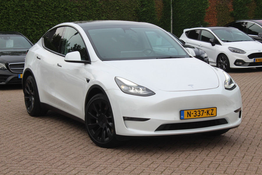 Tesla Model Y Long Range AWD 75 kWh / SoH 91.9% / Autopilot / Panoramadak / Camera / 20'' / Keyless / Leder / Dodehoek / Navigatie / Stoelverwarming
