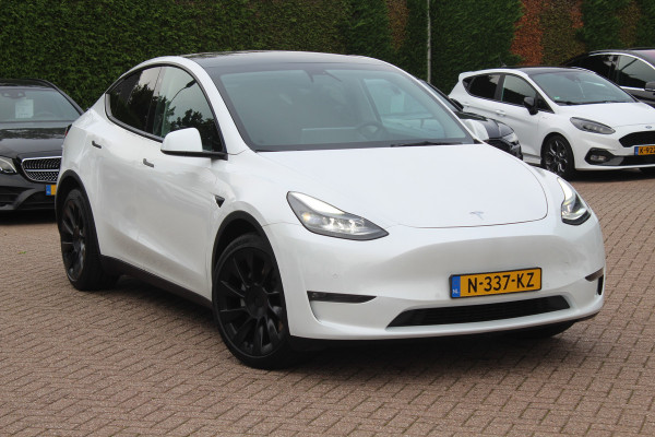 Tesla Model Y Long Range AWD 75 kWh / SoH 91.9% / Autopilot / Panoramadak / Camera / 20'' / Keyless / Leder / Dodehoek / Navigatie / Stoelverwarming