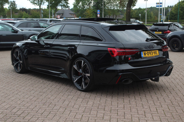 Audi RS6 Avant TFSI quattro / Trekhaak / Panoramadak / Keramisch / 360Camera / Head-up / Softclose / Standverwarming / B&O / Volleder / 22'' /  Apple CarPlay / Achterasbesturing / Luchtvering / Dodehoek / DAB / ACC / St Audi RS6 Avant TFSI quattro / Trekhaak / Panoramadak / Keramisch / 360Camera / Head-up / Softclose / Standverwarming / B&O / Volleder / 22'' /  Apple CarPlay / Achterasbesturing / Luchtvering / Dodehoek / DAB / ACC / St