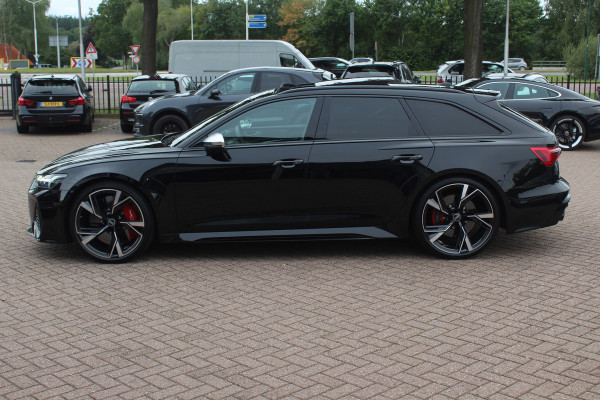 Audi RS6 Avant TFSI quattro / Trekhaak / Panoramadak / Keramisch / 360Camera / Head-up / Softclose / Standverwarming / B&O / Volleder / 22'' /  Apple CarPlay / Achterasbesturing / Luchtvering / Dodehoek / DAB / ACC / St Audi RS6 Avant TFSI quattro / Trekhaak / Panoramadak / Keramisch / 360Camera / Head-up / Softclose / Standverwarming / B&O / Volleder / 22'' /  Apple CarPlay / Achterasbesturing / Luchtvering / Dodehoek / DAB / ACC / St
