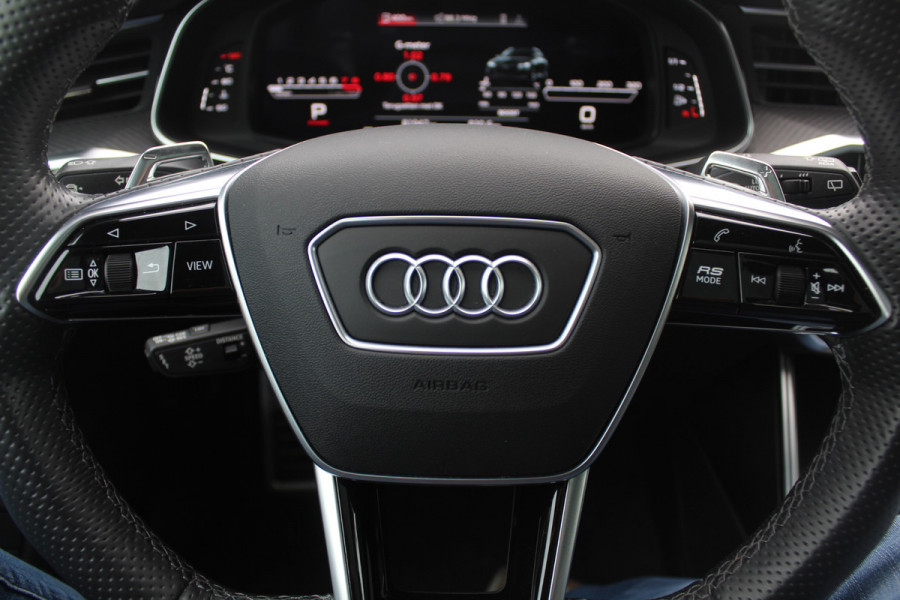 Audi RS6 Avant TFSI quattro / Trekhaak / Panoramadak / Keramisch / 360Camera / Head-up / Softclose / Standverwarming / B&O / Volleder / 22'' /  Apple CarPlay / Achterasbesturing / Luchtvering / Dodehoek / DAB / ACC / St Audi RS6 Avant TFSI quattro / Trekhaak / Panoramadak / Keramisch / 360Camera / Head-up / Softclose / Standverwarming / B&O / Volleder / 22'' /  Apple CarPlay / Achterasbesturing / Luchtvering / Dodehoek / DAB / ACC / St