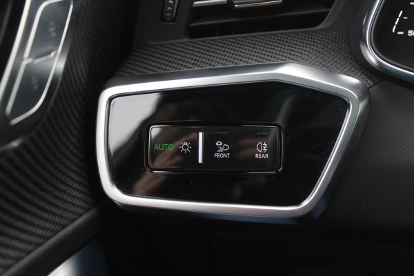 Audi RS6 Avant TFSI quattro / Trekhaak / Panoramadak / Keramisch / 360Camera / Head-up / Softclose / Standverwarming / B&O / Volleder / 22'' /  Apple CarPlay / Achterasbesturing / Luchtvering / Dodehoek / DAB / ACC / St Audi RS6 Avant TFSI quattro / Trekhaak / Panoramadak / Keramisch / 360Camera / Head-up / Softclose / Standverwarming / B&O / Volleder / 22'' /  Apple CarPlay / Achterasbesturing / Luchtvering / Dodehoek / DAB / ACC / St