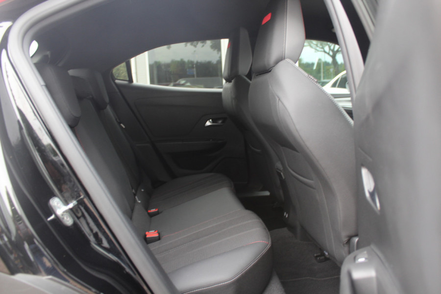 Opel Mokka 1.2 Level 4 GS Line / Camera / Navigatie / 18'' / DAB / Sfeerverlichting / Getint glas / Dodehoek / Cruise Control Opel Mokka 1.2 Level 4 GS Line / Camera / Navigatie / 18'' / DAB / Sfeerverlichting / Getint glas / Dodehoek / Cruise Control