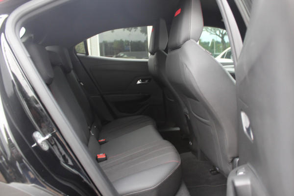 Opel Mokka 1.2 Level 4 GS Line / Camera / Navigatie / 18'' / DAB / Sfeerverlichting / Getint glas / Dodehoek / Cruise Control Opel Mokka 1.2 Level 4 GS Line / Camera / Navigatie / 18'' / DAB / Sfeerverlichting / Getint glas / Dodehoek / Cruise Control