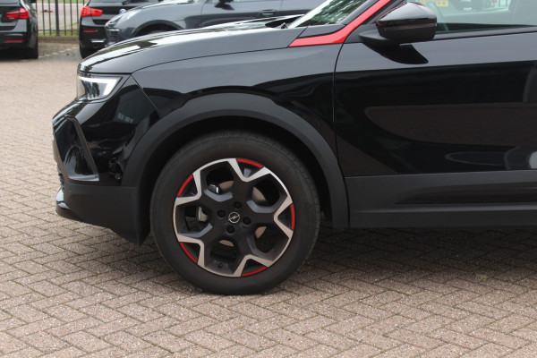 Opel Mokka 1.2 Level 4 GS Line / Camera / Navigatie / 18'' / DAB / Sfeerverlichting / Getint glas / Dodehoek / Cruise Control Opel Mokka 1.2 Level 4 GS Line / Camera / Navigatie / 18'' / DAB / Sfeerverlichting / Getint glas / Dodehoek / Cruise Control