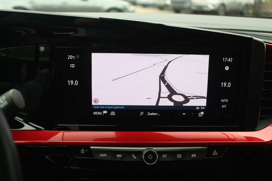 Opel Mokka 1.2 Level 4 GS Line / Camera / Navigatie / 18'' / DAB / Sfeerverlichting / Getint glas / Dodehoek / Cruise Control Opel Mokka 1.2 Level 4 GS Line / Camera / Navigatie / 18'' / DAB / Sfeerverlichting / Getint glas / Dodehoek / Cruise Control