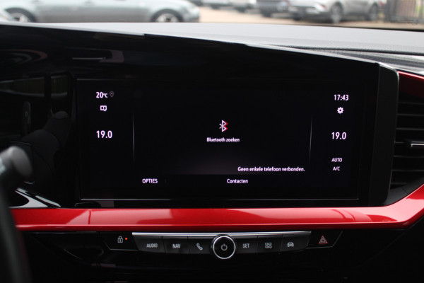 Opel Mokka 1.2 Level 4 GS Line / Camera / Navigatie / 18'' / DAB / Sfeerverlichting / Getint glas / Dodehoek / Cruise Control Opel Mokka 1.2 Level 4 GS Line / Camera / Navigatie / 18'' / DAB / Sfeerverlichting / Getint glas / Dodehoek / Cruise Control