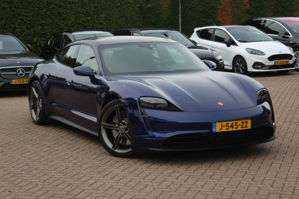 Porsche Taycan 4S Performance 84 kWh / SoH 91.3% / Panoramadak / 360Camera / Head-up / Achterasbesturing / Matrix LED / 21'' / Luchtvering / Bose / Stoelmassage / Sportchrono / Leder / Stuurverwarming / DAB / ACC