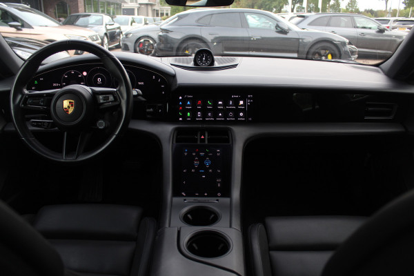 Porsche Taycan 4S Performance 84 kWh / SoH 91.3% / Panoramadak / 360Camera / Head-up / Achterasbesturing / Matrix LED / 21'' / Luchtvering / Bose / Stoelmassage / Sportchrono / Leder / Stuurverwarming / DAB / ACC