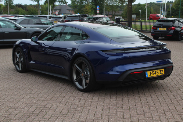 Porsche Taycan 4S Performance 84 kWh / SoH 91.3% / Panoramadak / 360Camera / Head-up / Achterasbesturing / Matrix LED / 21'' / Luchtvering / Bose / Stoelmassage / Sportchrono / Leder / Stuurverwarming / DAB / ACC