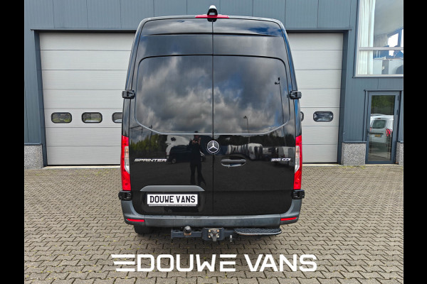 Mercedes-Benz Sprinter 316 L2H2 Zwart MBUX Trekhaak 3500kg 163pk Airco BPM Vrij Mercedes-Benz Sprinter 316 L2H2 Zwart MBUX Trekhaak 3500kg 163pk Airco BPM Vrij