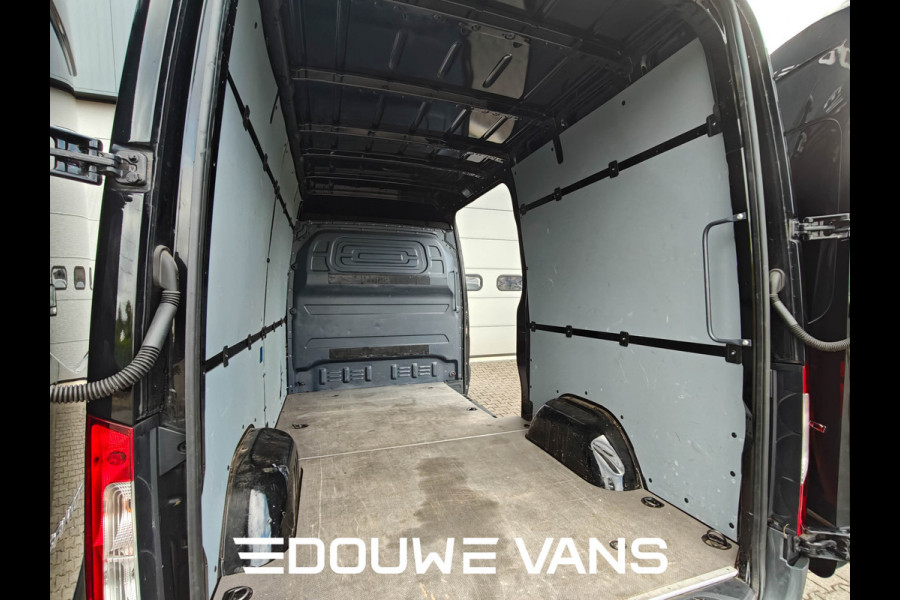 Mercedes-Benz Sprinter 316 L2H2 Zwart MBUX Trekhaak 3500kg 163pk Airco BPM Vrij Mercedes-Benz Sprinter 316 L2H2 Zwart MBUX Trekhaak 3500kg 163pk Airco BPM Vrij