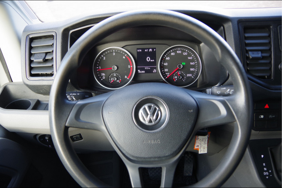 Volkswagen Crafter 35 2.0 TDI L3H3 177PK AUT. LEDER, VANSTEP TREKHAAK, ZONNEKLEP, CAMERA, NAVI, CARPLAY, CRUISE, AIRCO