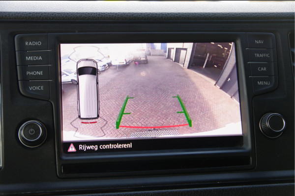Volkswagen Crafter 35 2.0 TDI L3H3 177PK AUT. LEDER, VANSTEP TREKHAAK, ZONNEKLEP, CAMERA, NAVI, CARPLAY, CRUISE, AIRCO
