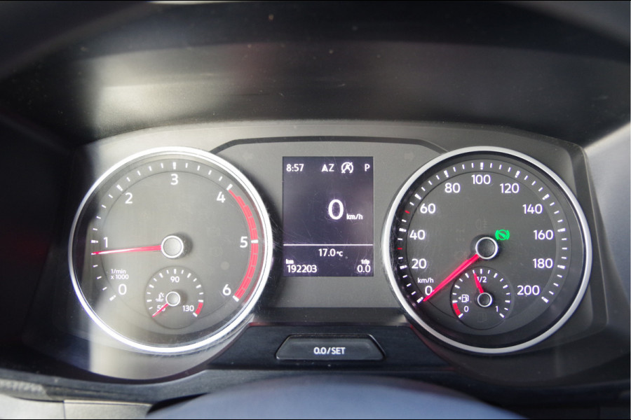 Volkswagen Crafter 35 2.0 TDI L3H3 177PK AUT. LEDER, VANSTEP TREKHAAK, ZONNEKLEP, CAMERA, NAVI, CARPLAY, CRUISE, AIRCO