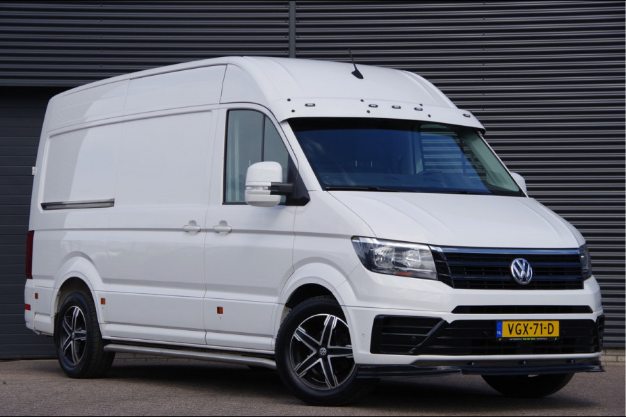 Volkswagen Crafter 35 2.0 TDI L3H3 177PK AUT. LEDER, VANSTEP TREKHAAK, ZONNEKLEP, CAMERA, NAVI, CARPLAY, CRUISE, AIRCO