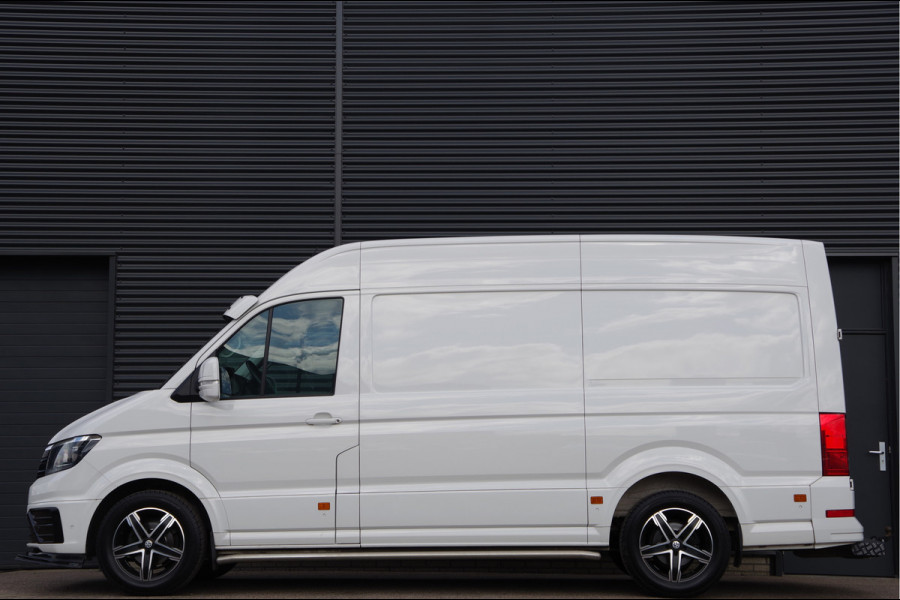 Volkswagen Crafter 35 2.0 TDI L3H3 177PK AUT. LEDER, VANSTEP TREKHAAK, ZONNEKLEP, CAMERA, NAVI, CARPLAY, CRUISE, AIRCO