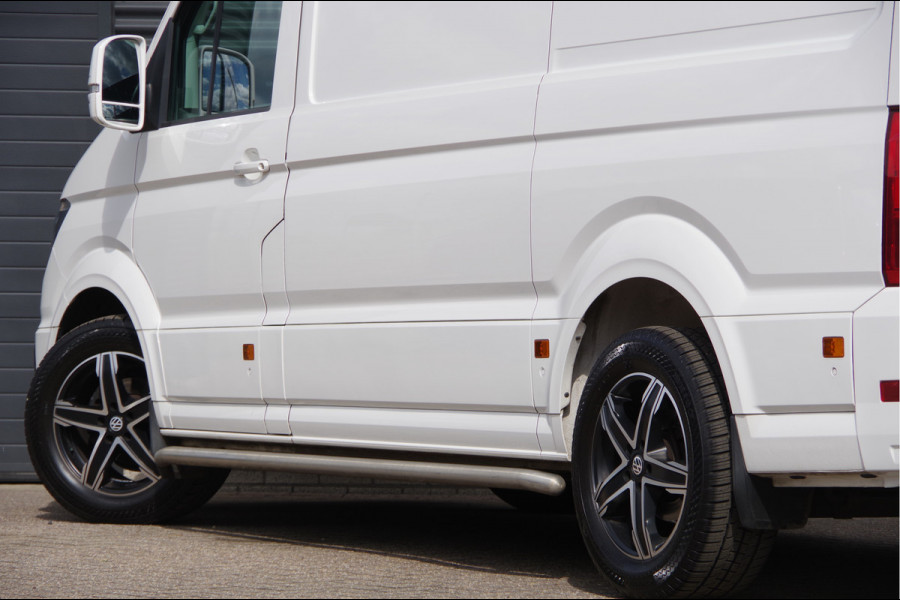 Volkswagen Crafter 35 2.0 TDI L3H3 177PK AUT. LEDER, VANSTEP TREKHAAK, ZONNEKLEP, CAMERA, NAVI, CARPLAY, CRUISE, AIRCO