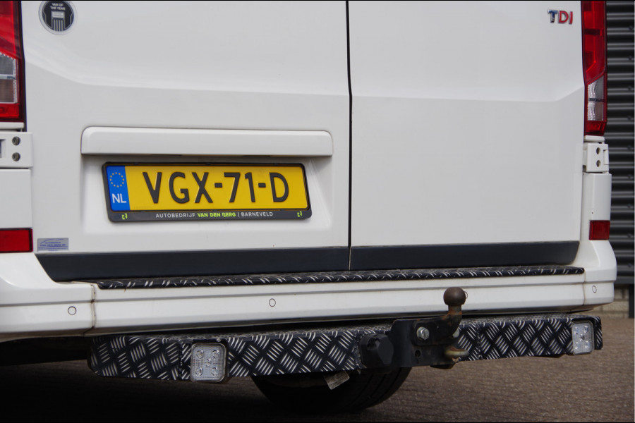 Volkswagen Crafter 35 2.0 TDI L3H3 177PK AUT. LEDER, VANSTEP TREKHAAK, ZONNEKLEP, CAMERA, NAVI, CARPLAY, CRUISE, AIRCO