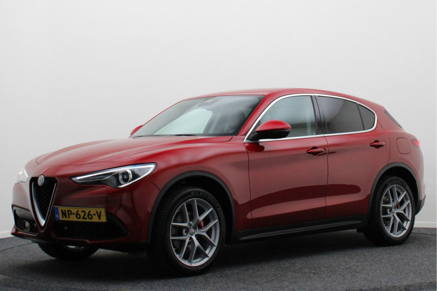 Alfa Romeo Stelvio 2.0 T AWD First Edition Climate, Camera, Elektrische Stoelen, Bluetooth, Navigatie, DAB, 20''