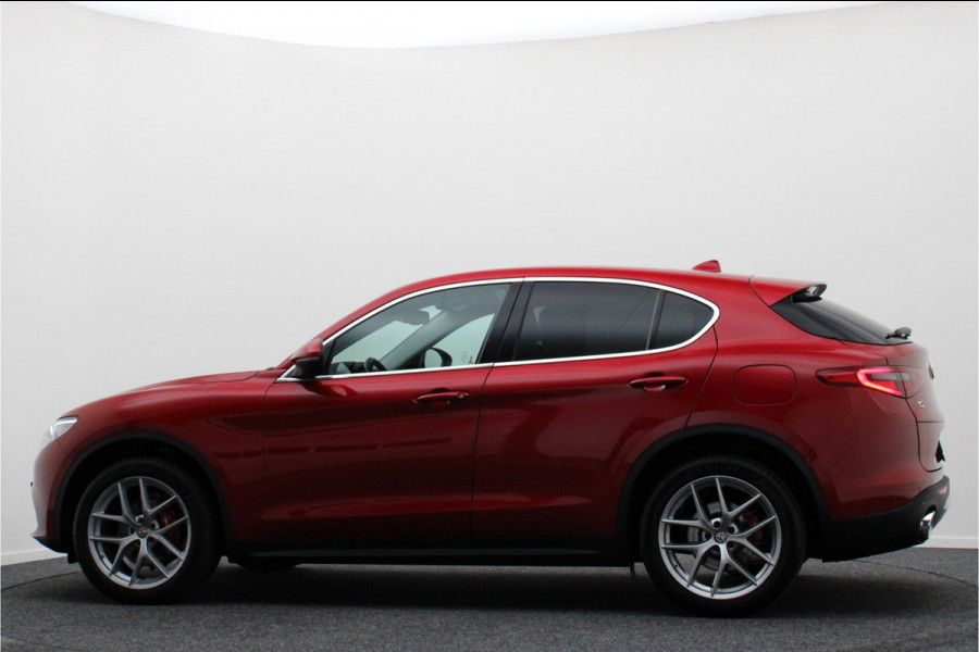 Alfa Romeo Stelvio 2.0 T AWD First Edition Climate, Camera, Elektrische Stoelen, Bluetooth, Navigatie, DAB, 20''