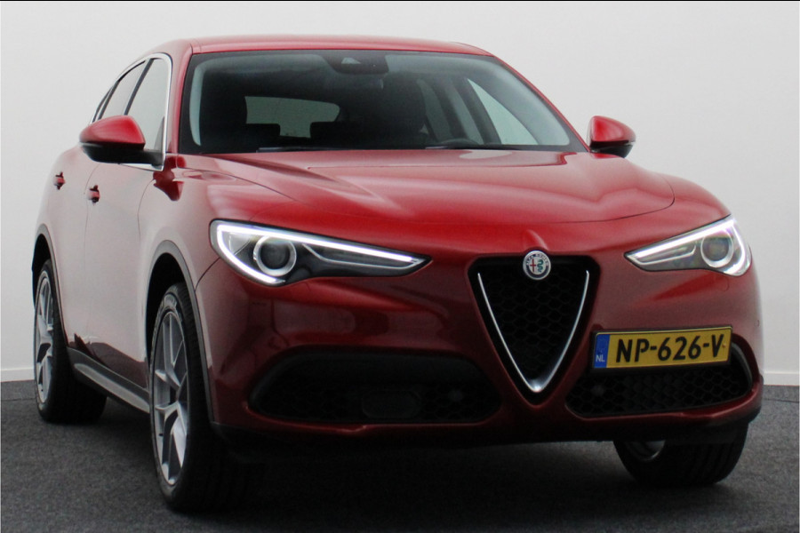 Alfa Romeo Stelvio 2.0 T AWD First Edition Climate, Camera, Elektrische Stoelen, Bluetooth, Navigatie, DAB, 20''