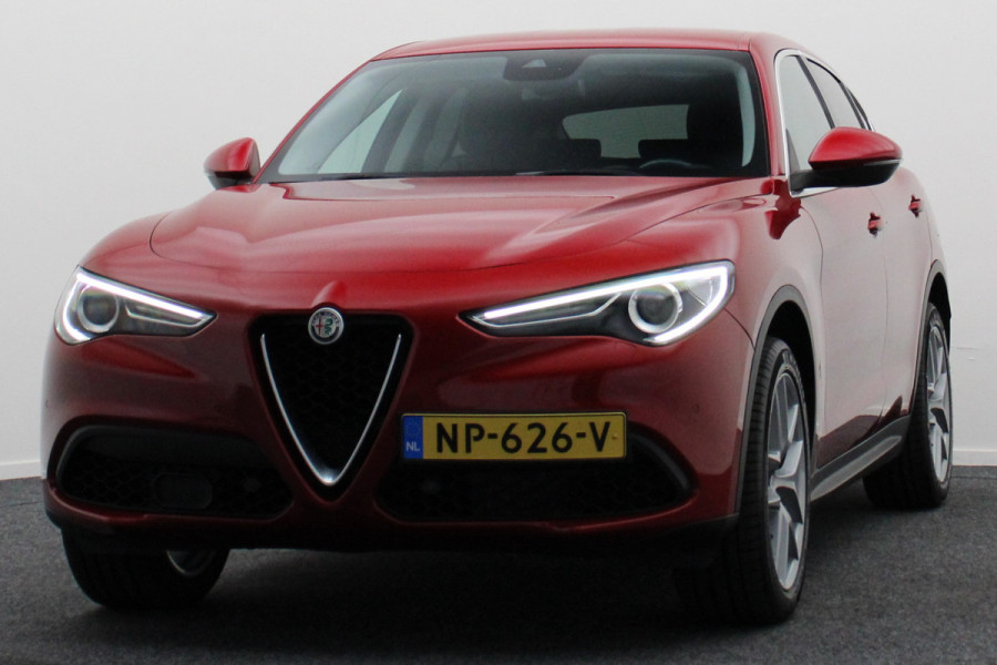 Alfa Romeo Stelvio 2.0 T AWD First Edition Climate, Camera, Elektrische Stoelen, Bluetooth, Navigatie, DAB, 20''