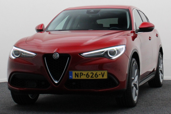 Alfa Romeo Stelvio 2.0 T AWD First Edition Climate, Camera, Elektrische Stoelen, Bluetooth, Navigatie, DAB, 20''